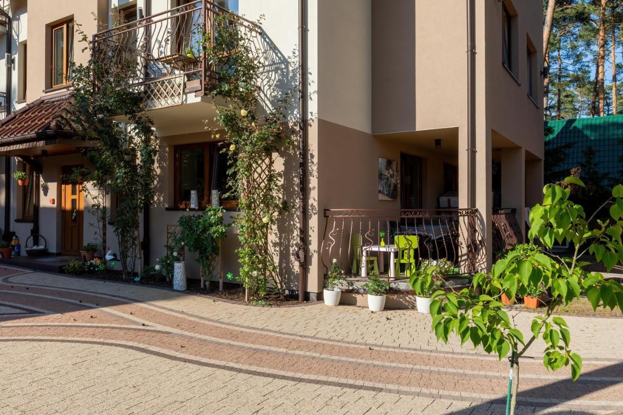 Veranda Domy I Apartament Поберово Экстерьер фото